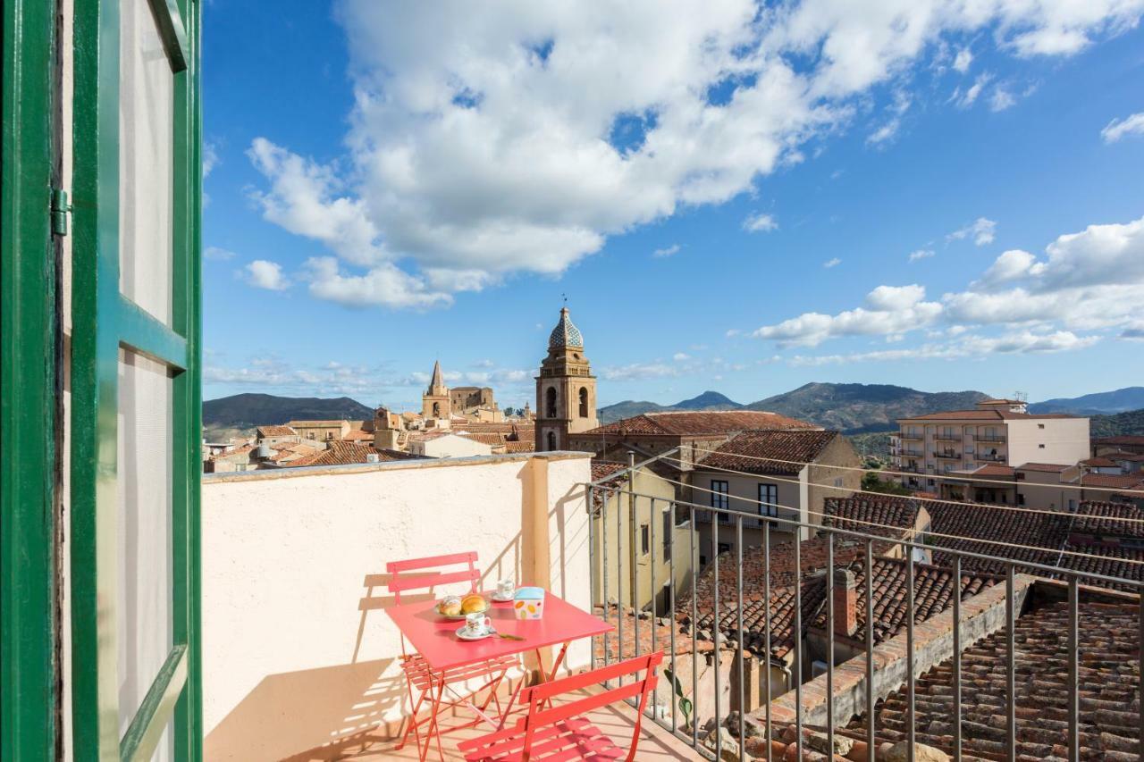 Case Spazioscena - Tersicore Castelbuono  Bagian luar foto